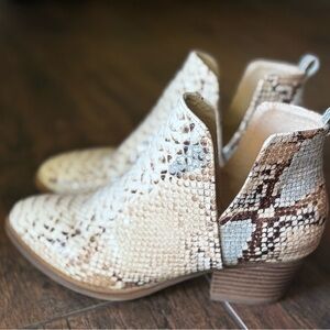 CL by Laundry Cream and Brown Snakeskin Ankle Boots